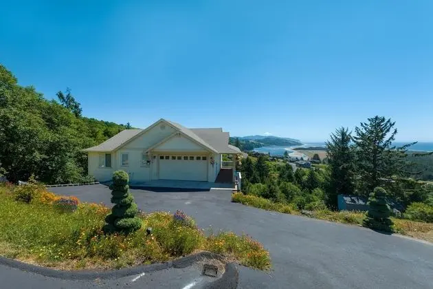 Ev, Birden Çok Yatak (Hilltop House)