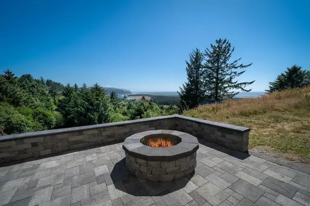 Ev, Birden Çok Yatak (Hilltop House)