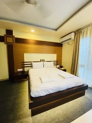 Deluxe Tek Büyük Yataklı Oda