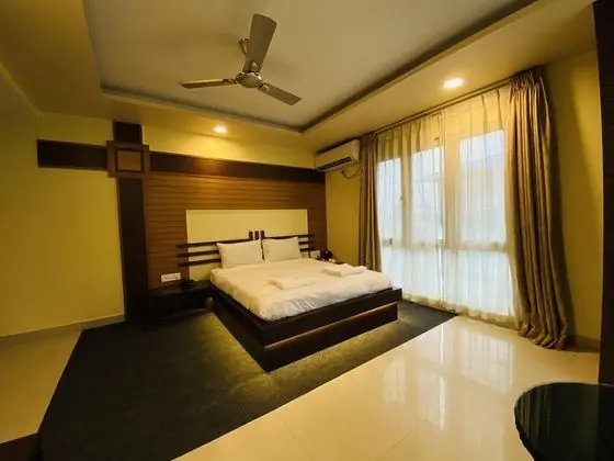 Deluxe Tek Büyük Yataklı Oda