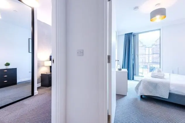 Deluxe Apartment, 2 Bedrooms (2)