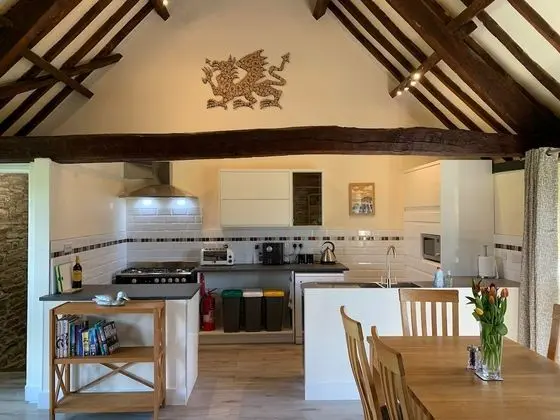 The Longhouse (King & Twin)