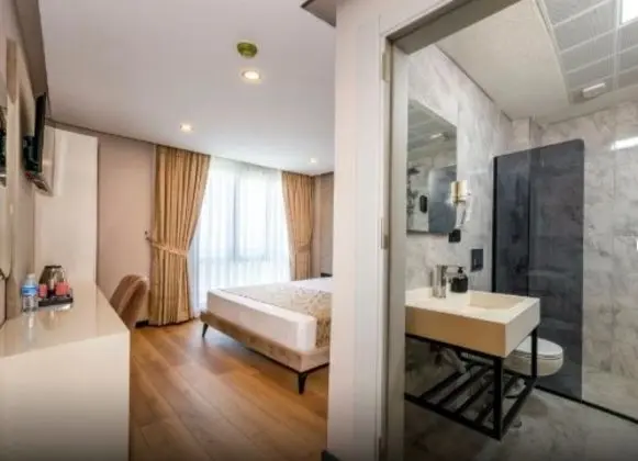 Deluxe Single Room