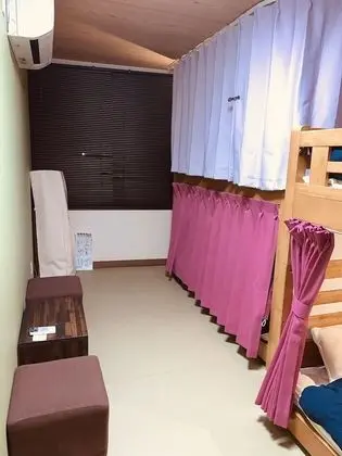 Ortak Ranzalı Oda, Sadece kadınlar için