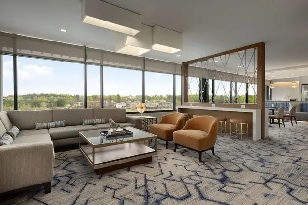 ADA Accessible Executive Room, 1 King Bed, Accessible (Hearing)
