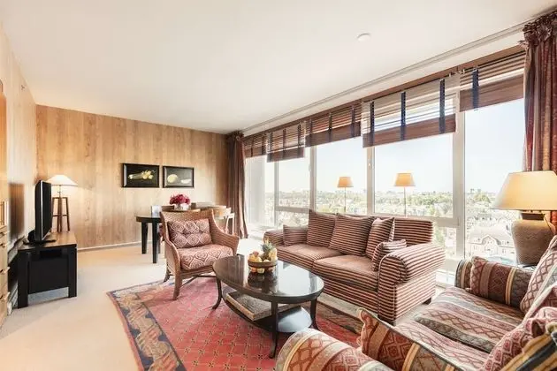 Süit, 1 Yatak Odası, Bağlantılı Odalar (Mercurius Suite Connected To Twin Rm)