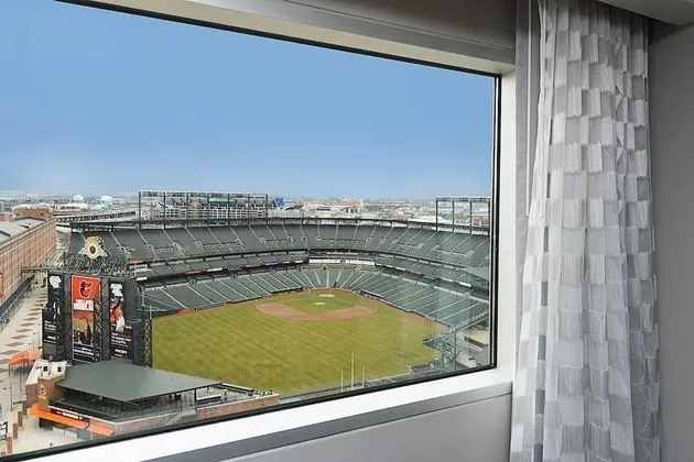 Oda, 1 En Büyük (King) Boy Yatak (Stadium View)