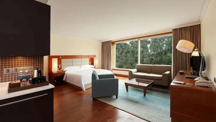 King Hilton Guestroom with Sofa cum Bed, Bathtub,15% disc on F&B,Spa