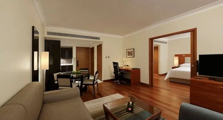 King One Bedroom Suite with Separate Living area, Bathtub, Cocktail hours