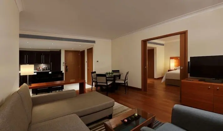 King One Bedroom Suite with Separate Living area, Bathtub, Cocktail hours