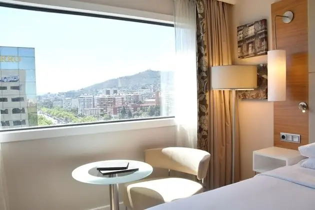 Oda, 1 En Büyük (King) Boy Yatak (Sky View)