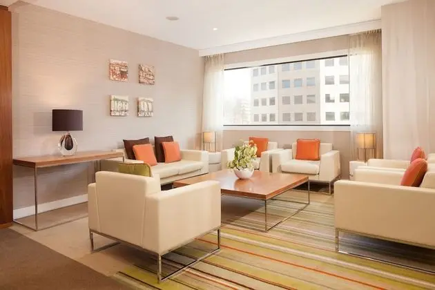 Süit, 1 En Büyük (King) Boy Yatak ve Çekyat (Alcove)