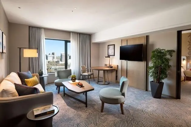 Deluxe Süit, Sigara İçilmez, Business Dinlenme Salonu Kullanımı