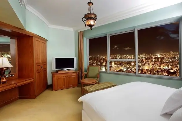 Bir En Büyük (King) Boy Yataklı
