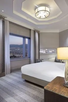 Executive Oda, 1 En Büyük (King) Boy Yatak, Business Dinlenme Salonu Kullanımı, Köşe