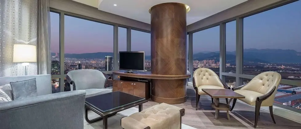 Executive Süit, 1 En Büyük (King) Boy Yatak, Business Dinlenme Salonu Kullanımı