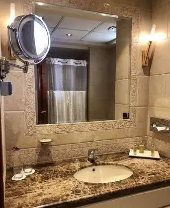 Nile Suite