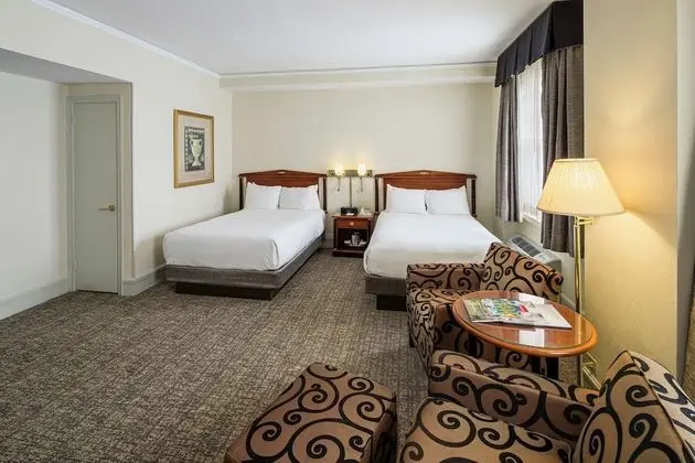 Oda, 2 Çift Kişilik Yatak (Late Check-in Room)