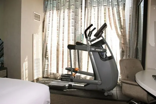 Oda, 1 En Büyük (King) Boy Yatak (Cardio)