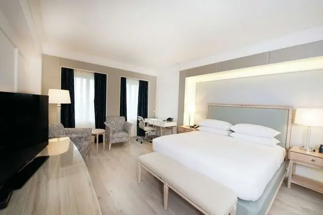Executive Oda, 1 En Büyük (King) Boy Yatak, Business Dinlenme Salonu Kullanımı