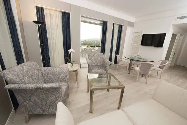 Executive Süit, 1 En Büyük (King) Boy Yatak, Business Dinlenme Salonu Kullanımı