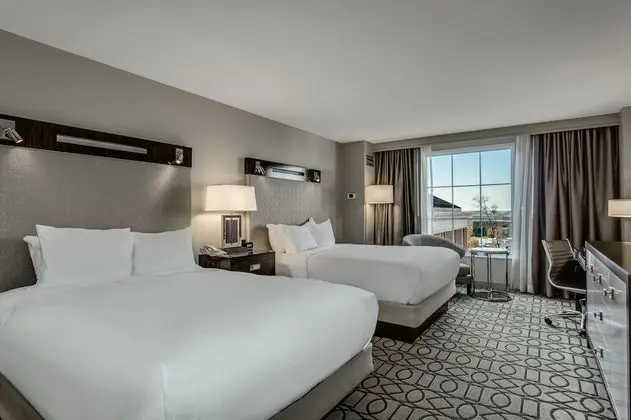 Oda, 2 Büyük (Queen) Boy Yatak, Sigara İçilmez, Küvet