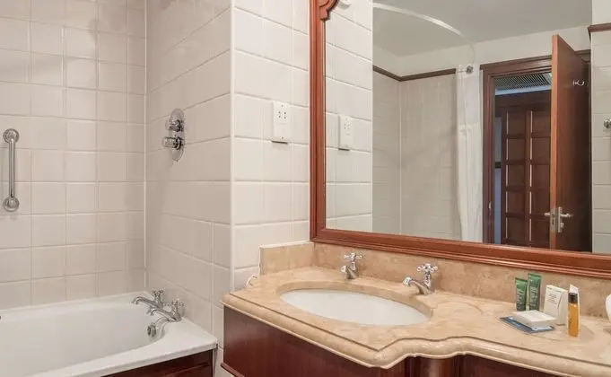 Hilton, Standard Oda