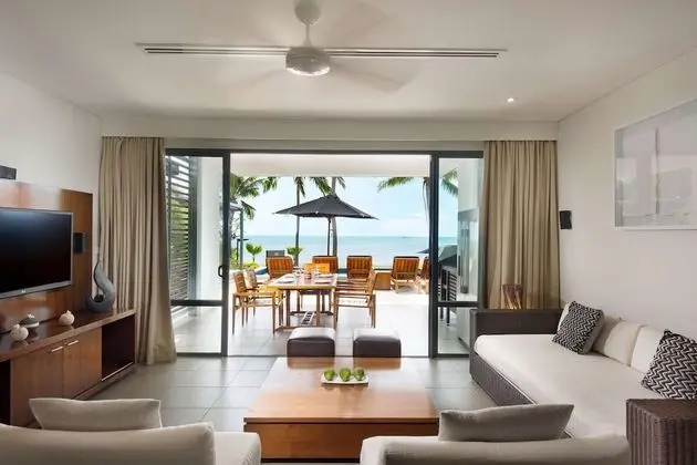 Oda, 3 Yatak Odası, Kişiye Özel Havuzlu, Denize Sıfır (Residence)