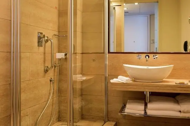 Deluxe Oda, 1 En Büyük (King) Boy Yatak, Şehir Manzaralı