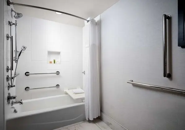 İki adet Çift Kişilik Yataklı, Engellilere Uygun