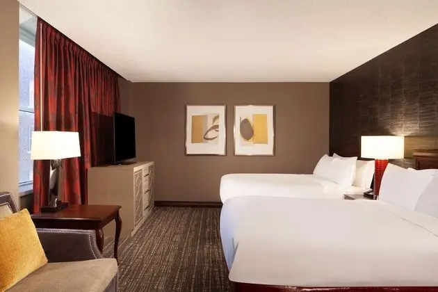 Tek Büyük Yataklı Oda (with Sofa Bed)