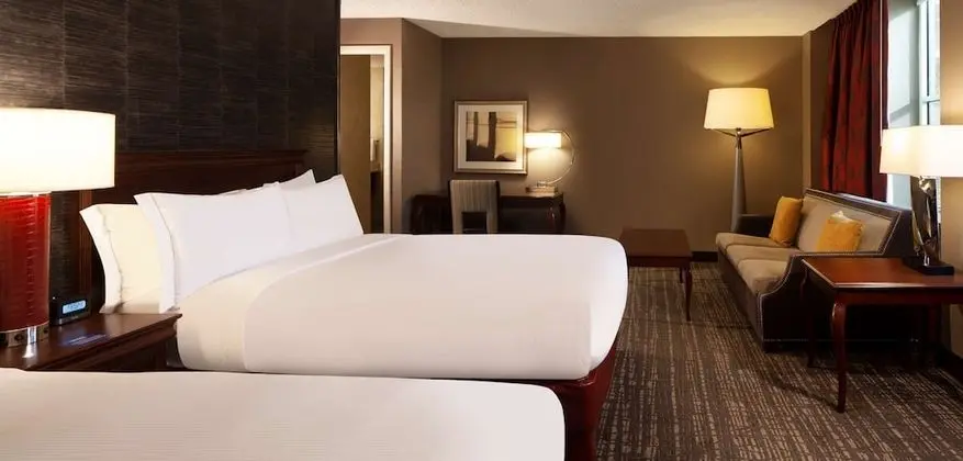 Tek Büyük Yataklı Oda (with Sofa Bed)