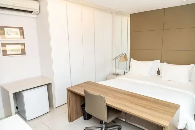 Deluxe Tek Büyük Yataklı Oda