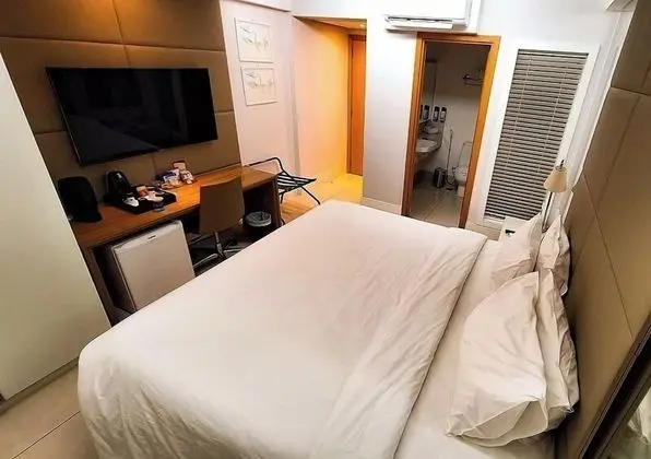 Deluxe Tek Büyük Yataklı Oda