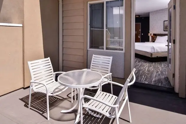 Deluxe Oda, 1 En Büyük (King) Boy Yatak, Balkon, Nehir Manzaralı