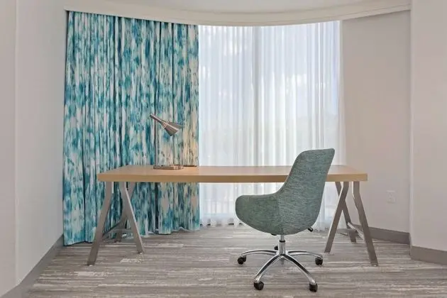 Oda, 1 En Büyük (King) Boy Yatak, Engellilere Uygun, Küvet