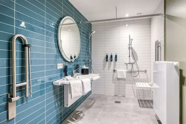 King Accessible Room