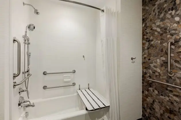 ADA Accessible, Room, 1 King Bed, Accessible, Bathtub (Mobility & Hearing)