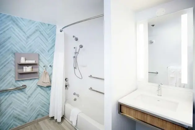 Oda, 2 Çift Kişilik Yatak, Engellilere Uygun