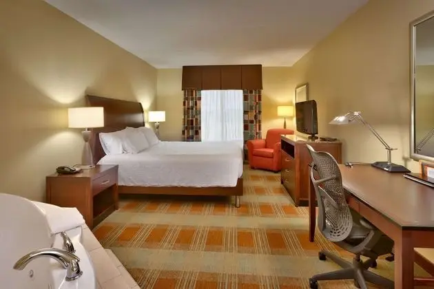 Standard Oda, 1 En Büyük (King) Boy Yatak (HEARING ACCESSIBLE WHIRLPOOL ROOM)