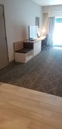 Oda, 2 Büyük (Queen) Boy Yatak, Engellilere Uygun, Küvet (Hearing)
