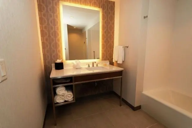 Süit, 1 Yatak Odası, Engellilere Uygun (Roll-in Shower)