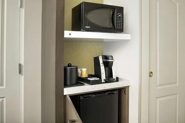 Oda, 1 En Büyük (King) Boy Yatak (Hearing Accessible)