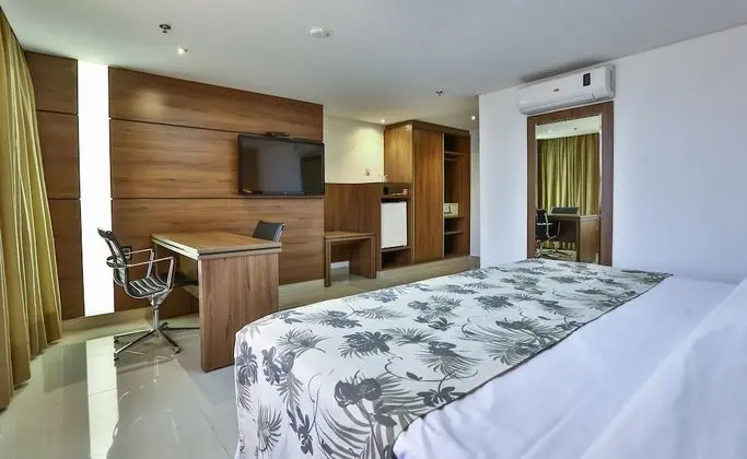 Deluxe Tek Büyük Yataklı Oda