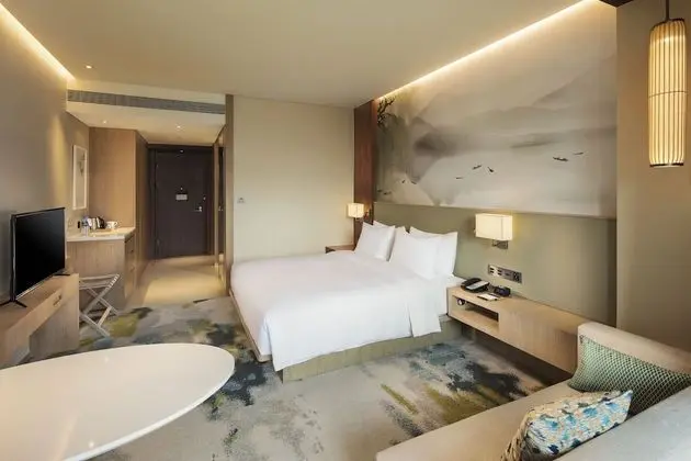 Deluxe Oda, 1 En Büyük (King) Boy Yatak, Balkon