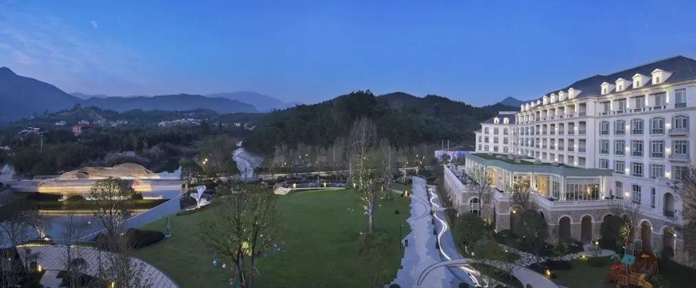 Oda, 1 En Büyük (King) Boy Yatak, Nehir Manzaralı