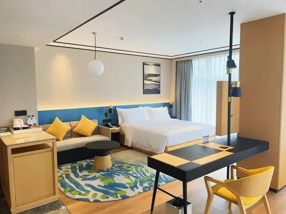 Deluxe Oda, 1 En Büyük (King) Boy Yatak