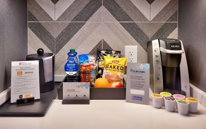 Oda, 1 En Büyük (King) Boy Yatak (Drinks & Snacks)
