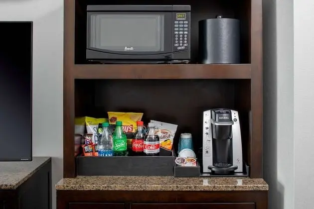 Oda, 2 Büyük (Queen) Boy Yatak, Sigara İçilmez