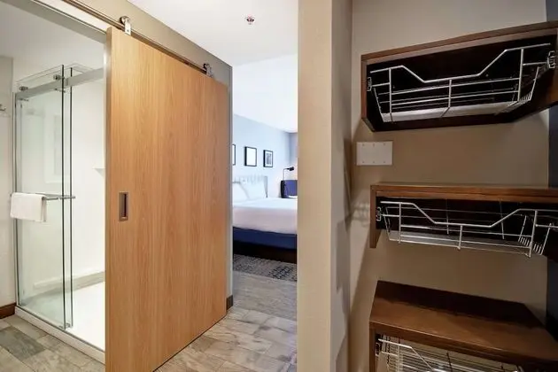 Oda, 1 En Büyük (King) Boy Yatak